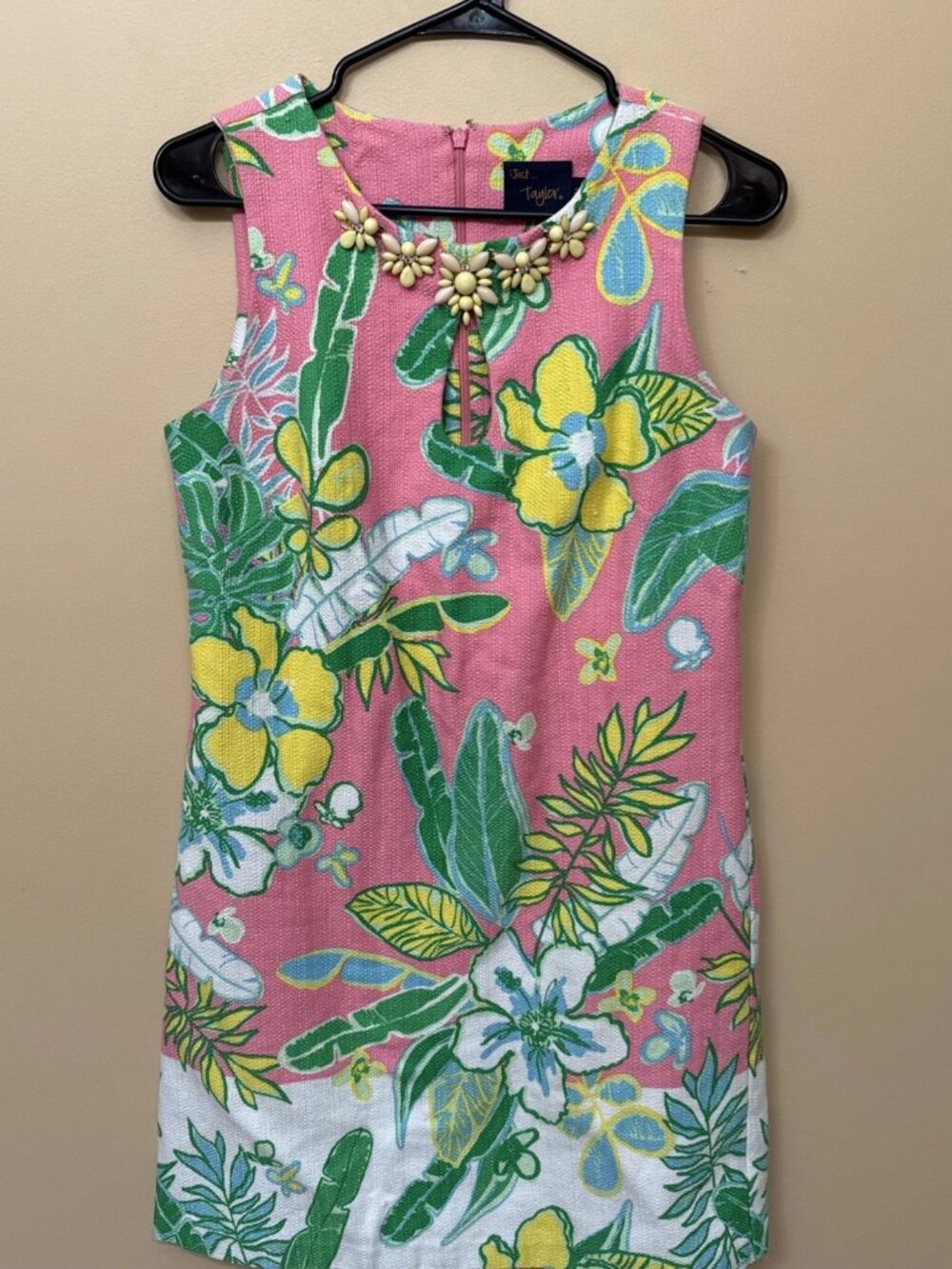 Just Taylor…pink Floral Sheath Dress 6 With Jeweled Neckline